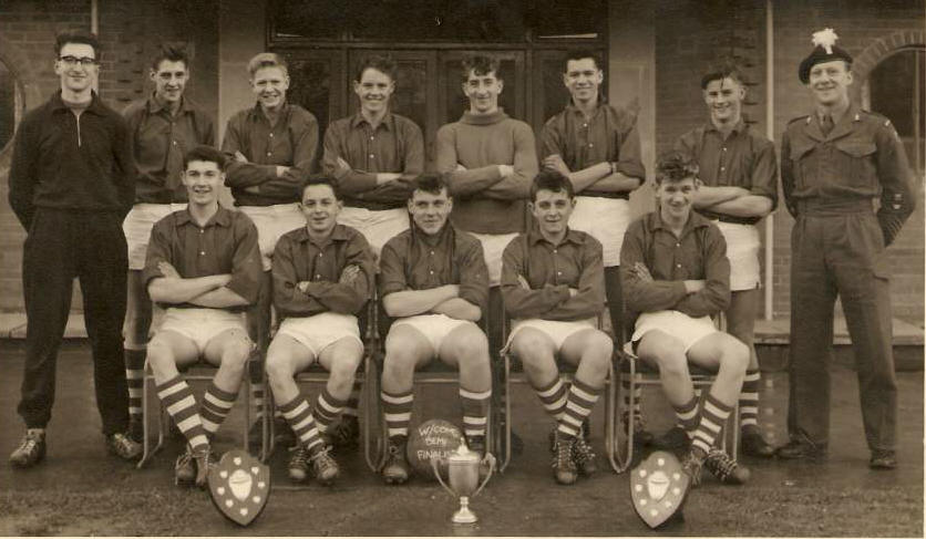 CWRT-Y-GOLLEN FOOTBALL WINNERS 61/62